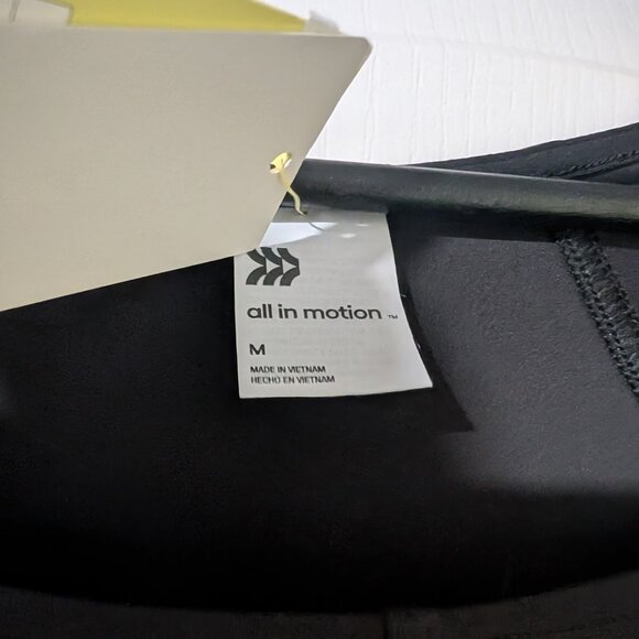 All In Motion | Everyday Soft Cropped Long Sleeve Top In Black - Picture 8 of 13